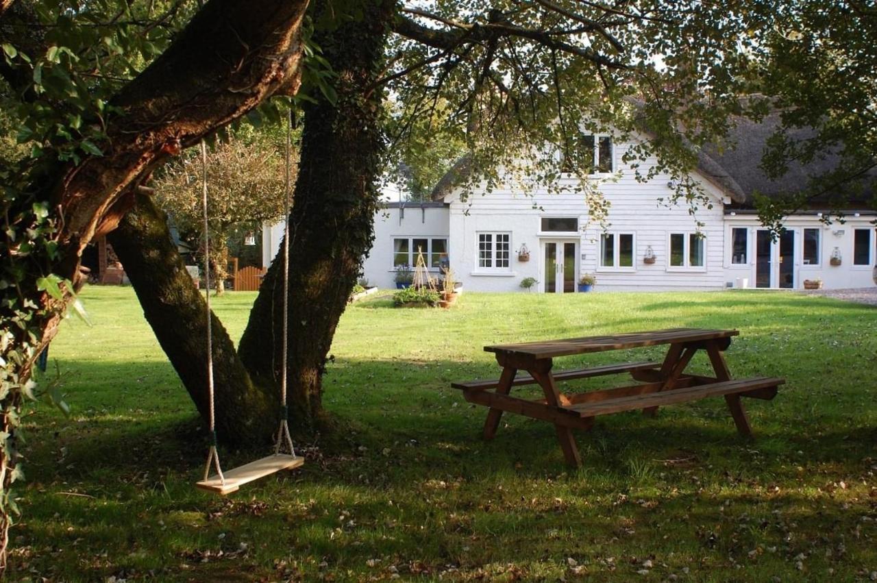 Horseford Lodge B&B เซาท์โมลตัน ภายนอก รูปภาพ