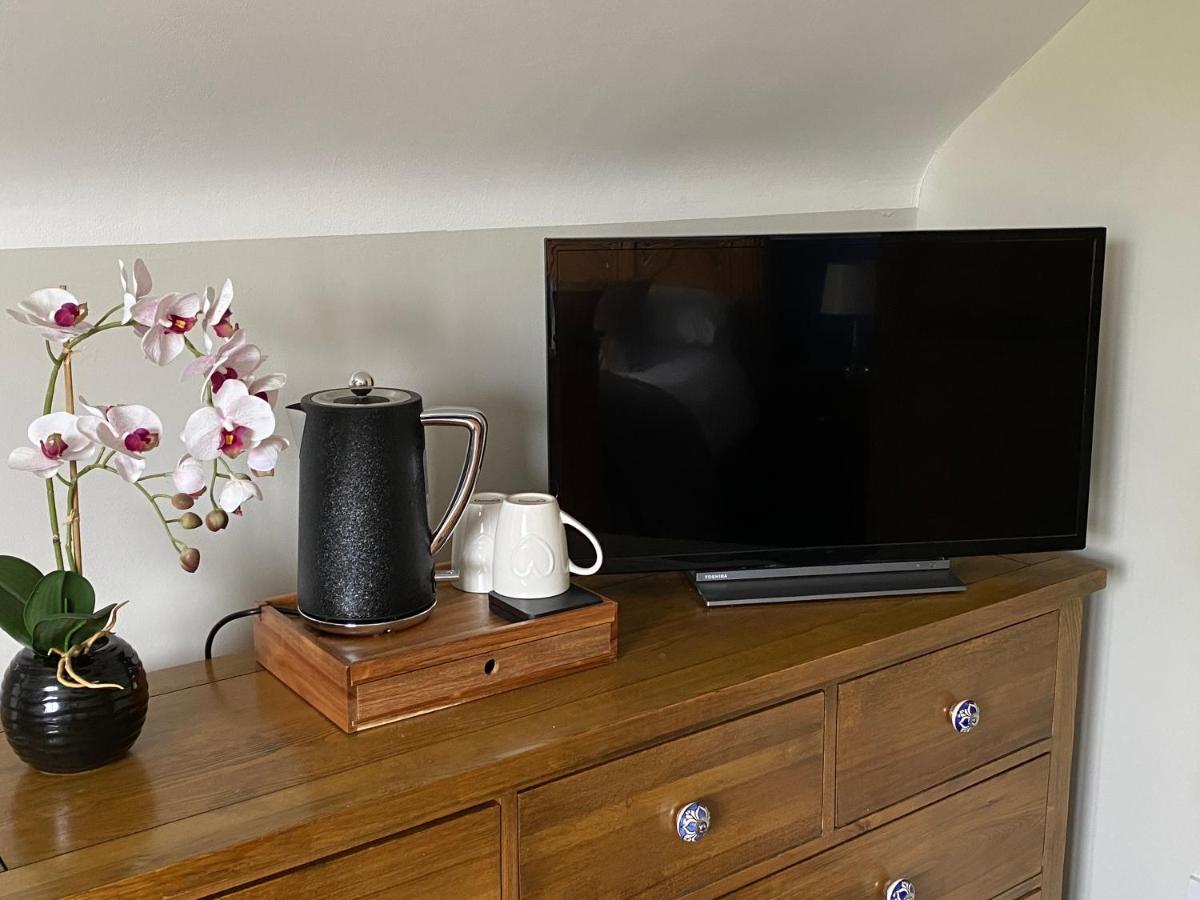 Horseford Lodge B&B เซาท์โมลตัน ภายนอก รูปภาพ